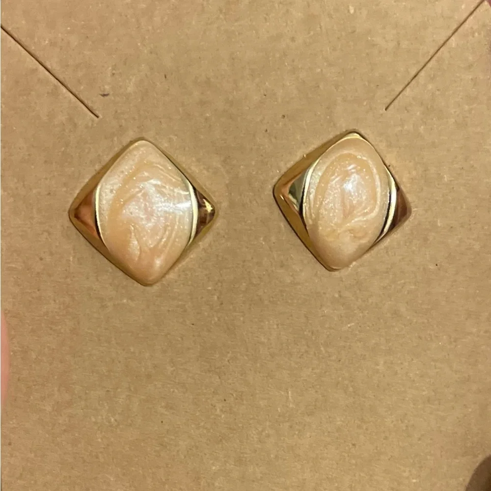 Chic Gold and Cream Earrings
